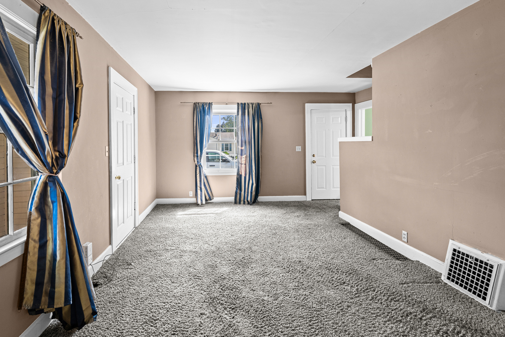 1570 43rd Street Property Photo 15