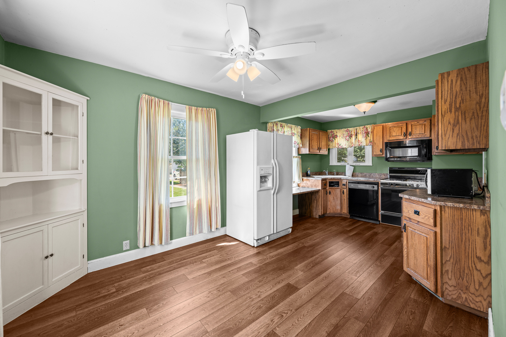 1570 43rd Street Property Photo 17