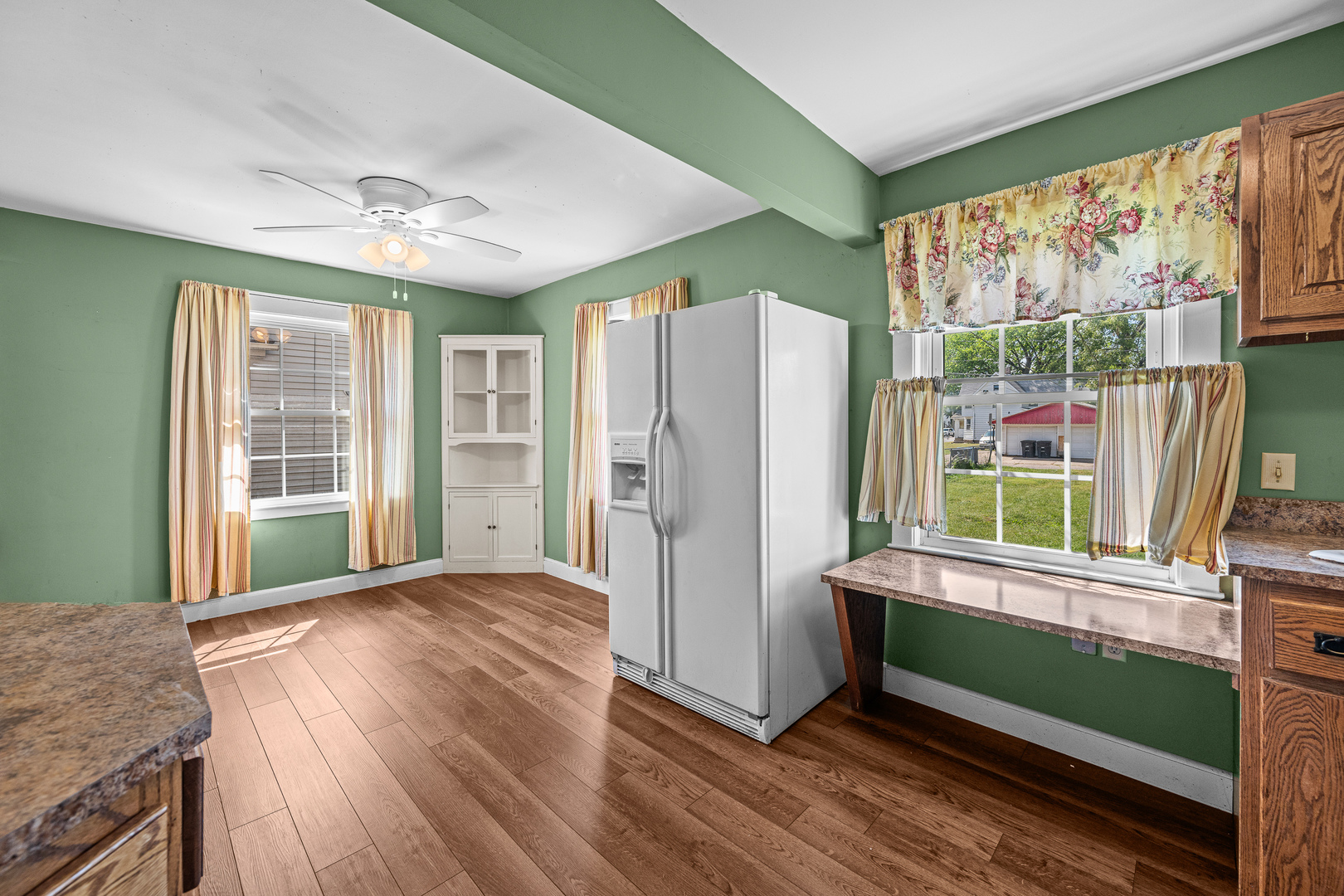 1570 43rd Street Property Photo 20