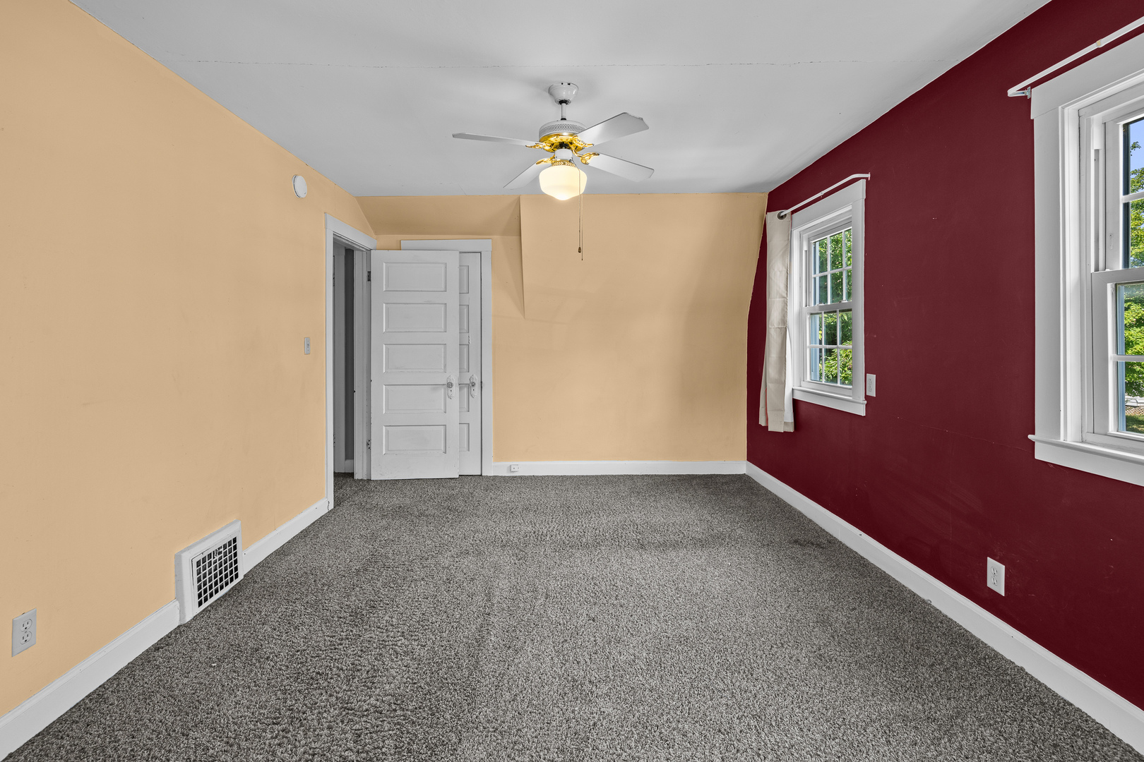 1570 43rd Street Property Photo 24