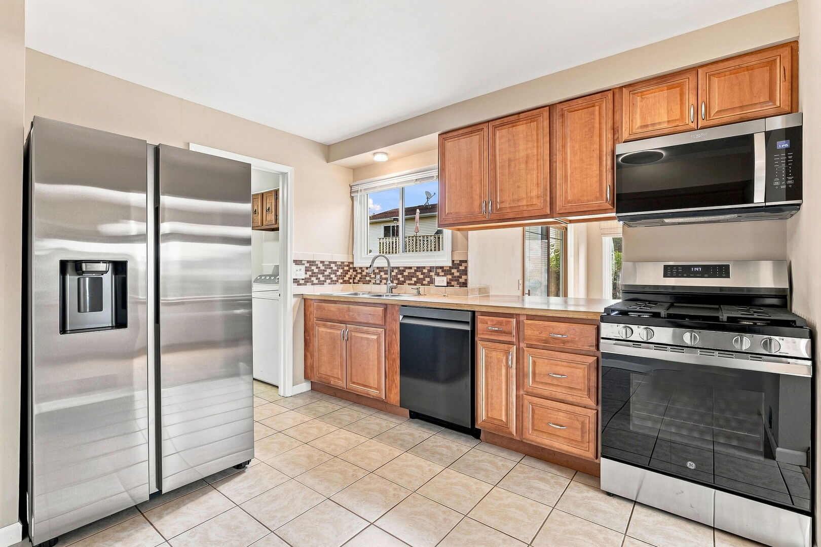 4345 Rock Cove Drive Property Photo 10