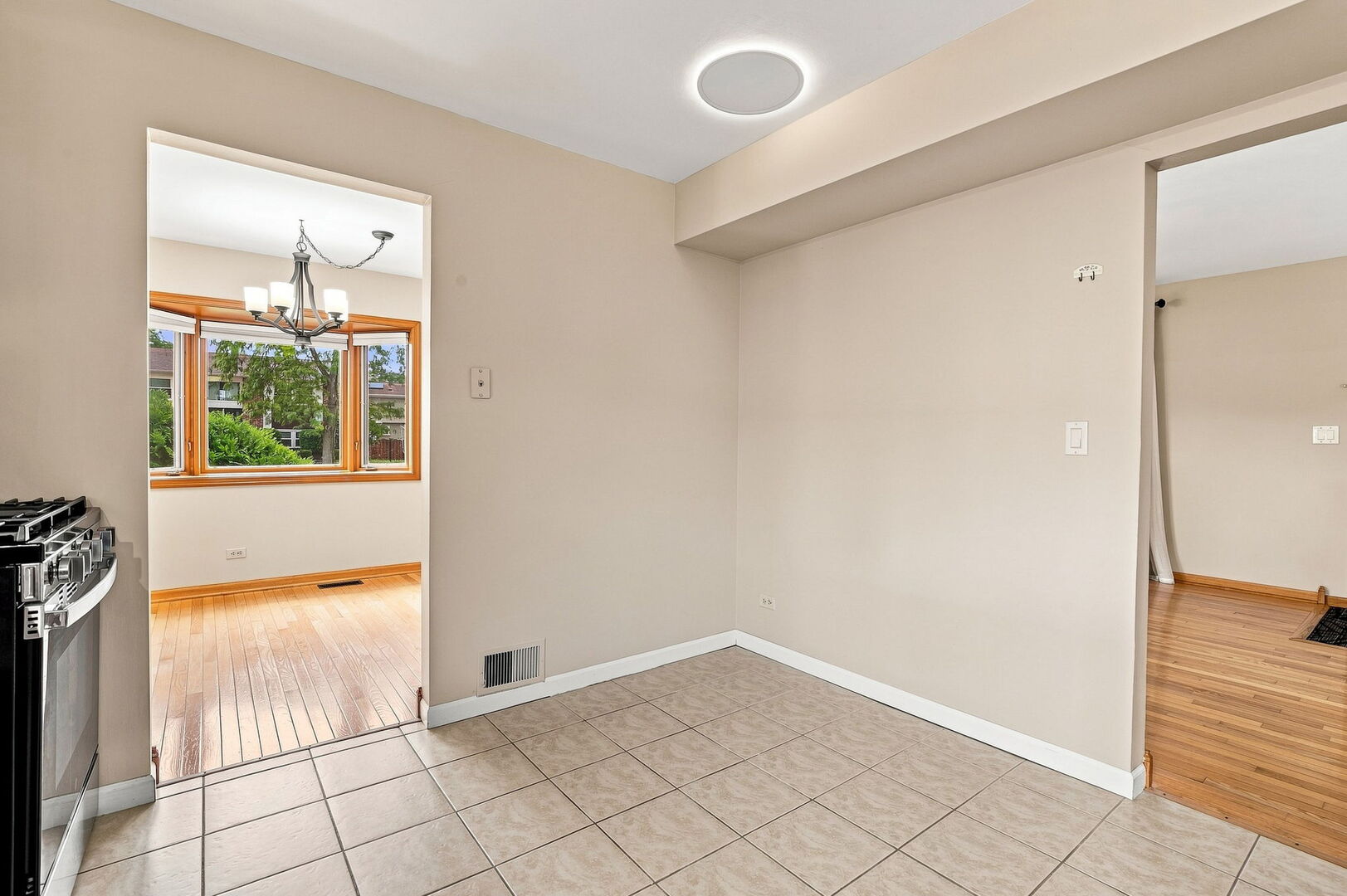 4345 Rock Cove Drive Property Photo 12