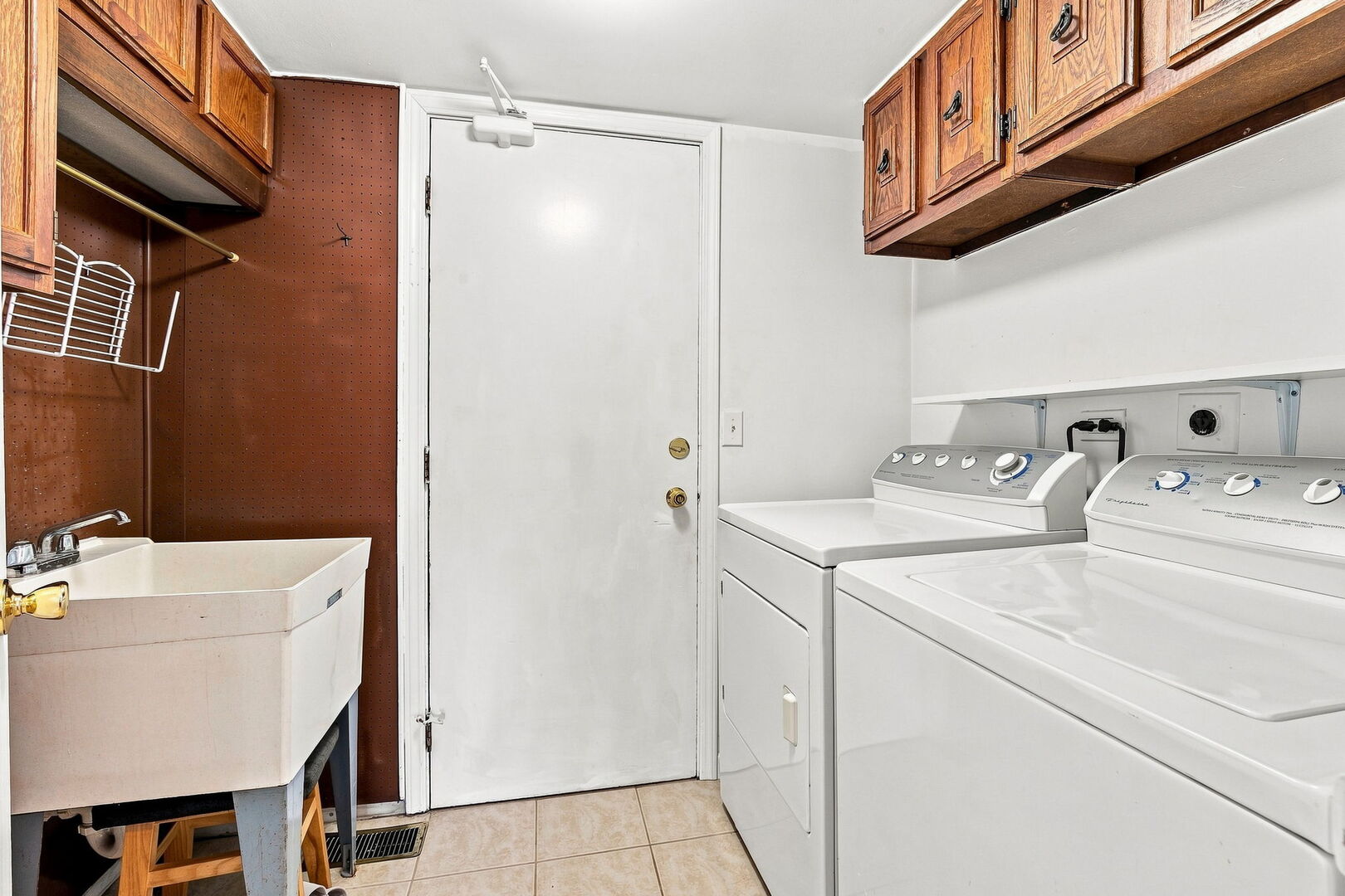 4345 Rock Cove Drive Property Photo 13