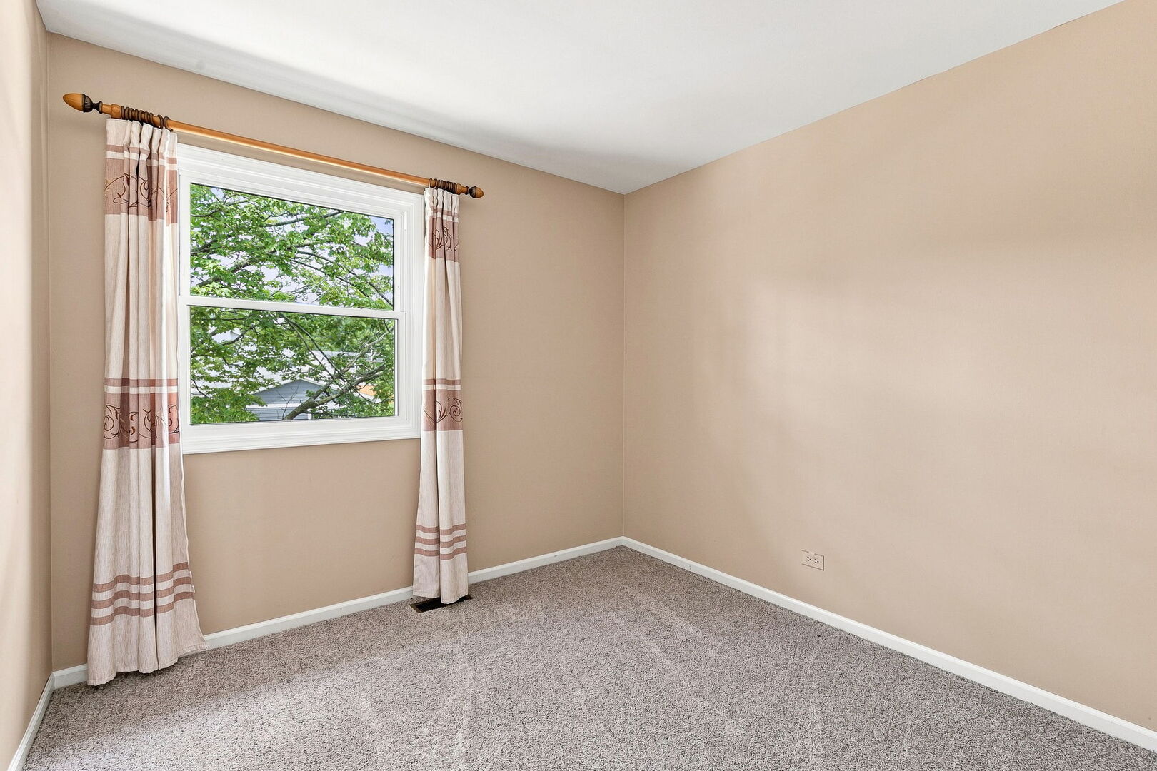 4345 Rock Cove Drive Property Photo 28