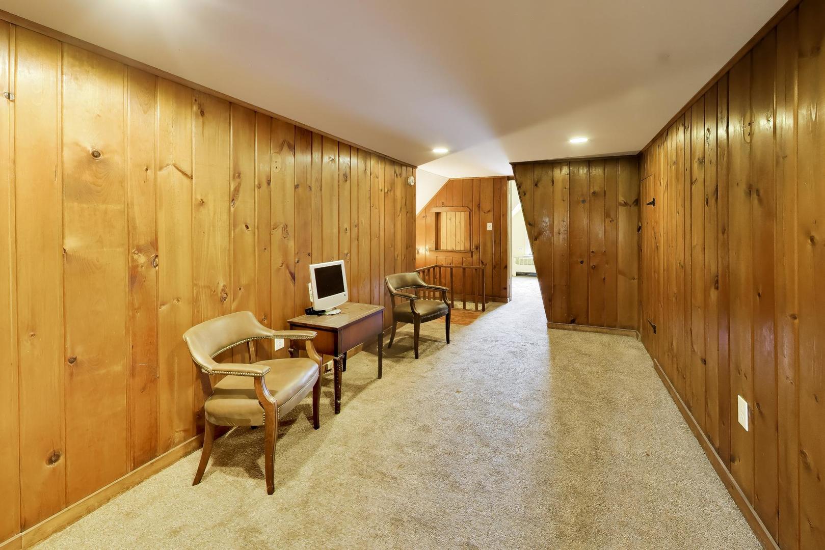 4149 N Ridgeway Avenue Property Photo 23