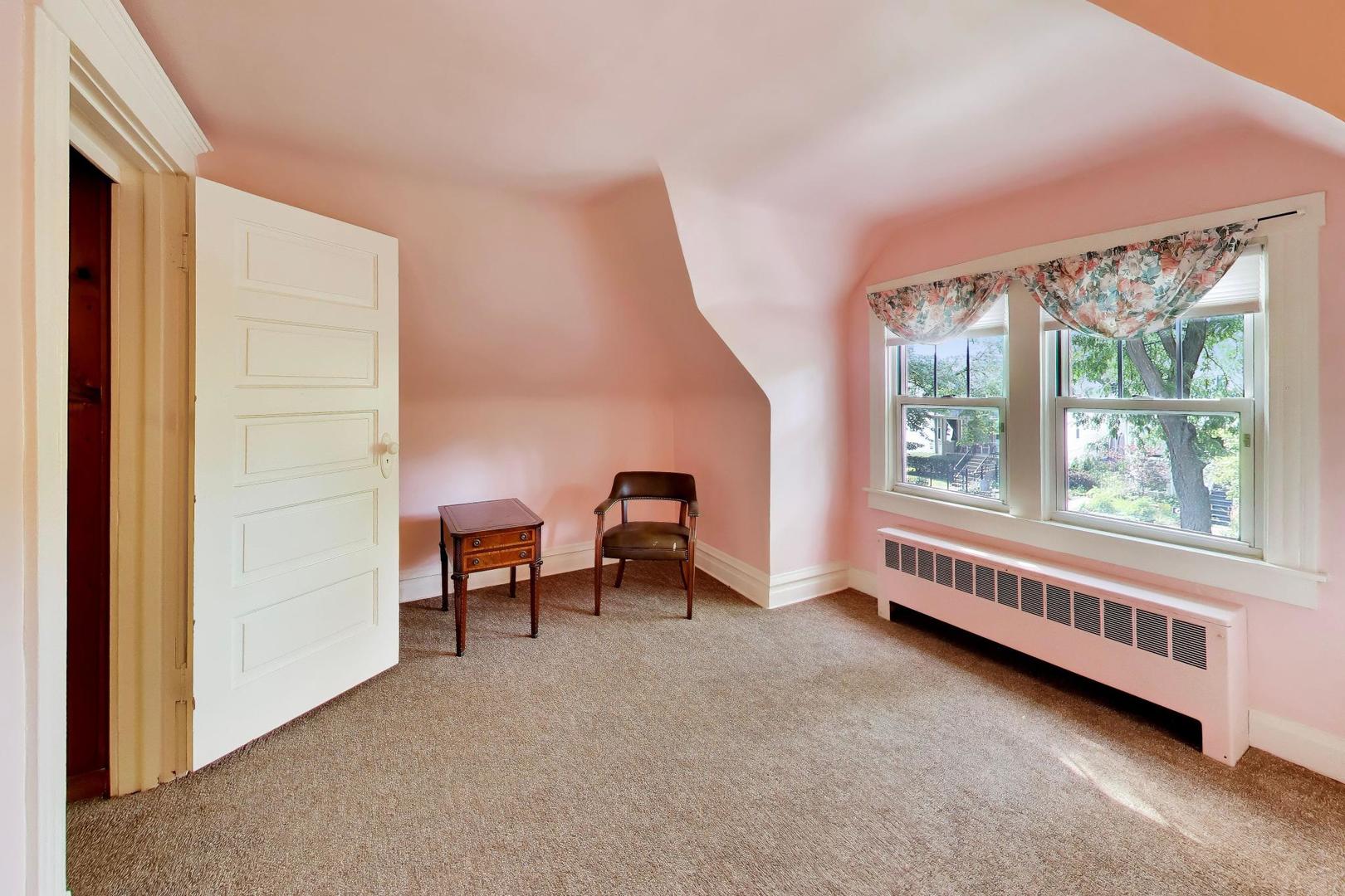 4149 N Ridgeway Avenue Property Photo 29