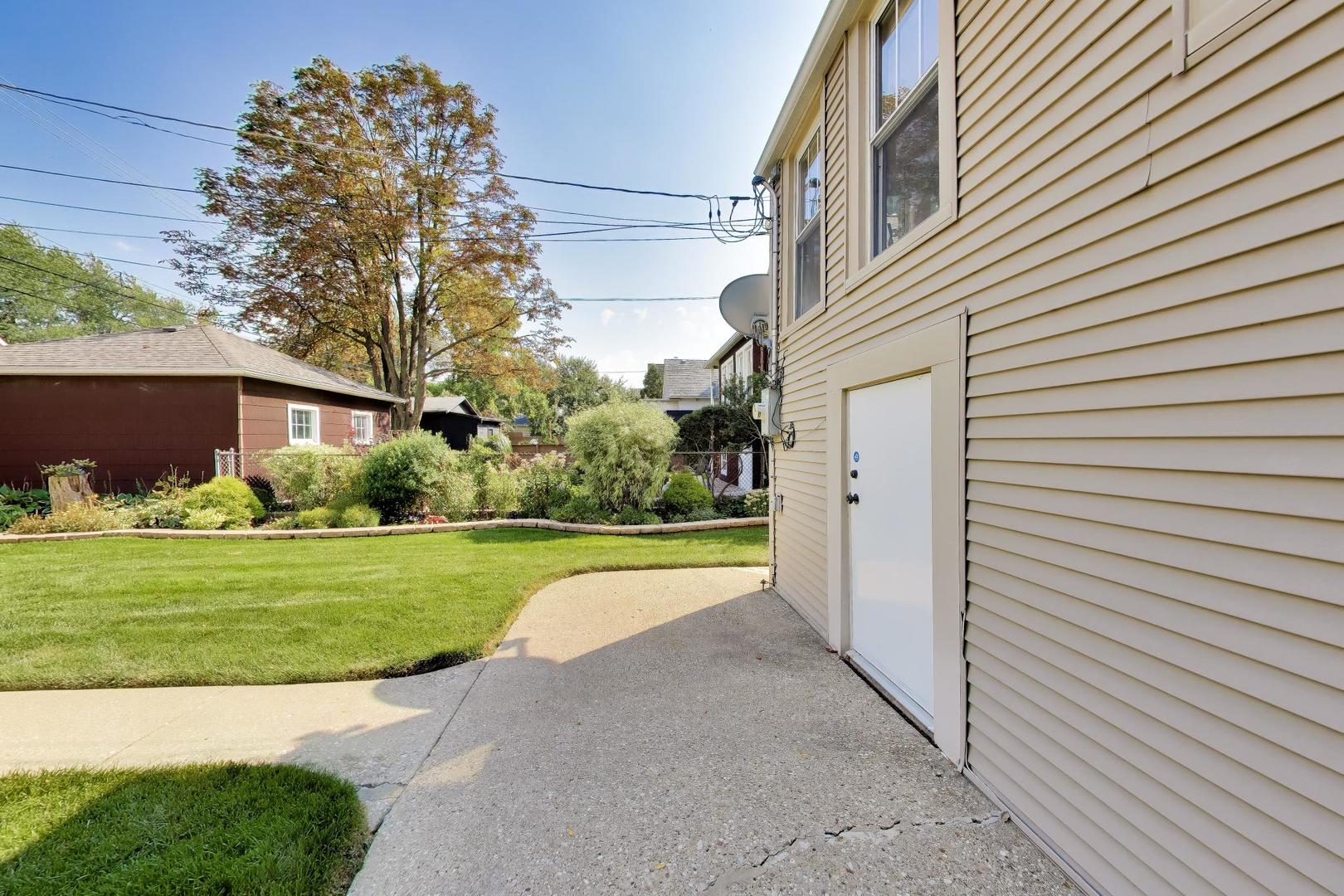 4149 N Ridgeway Avenue Property Photo 41