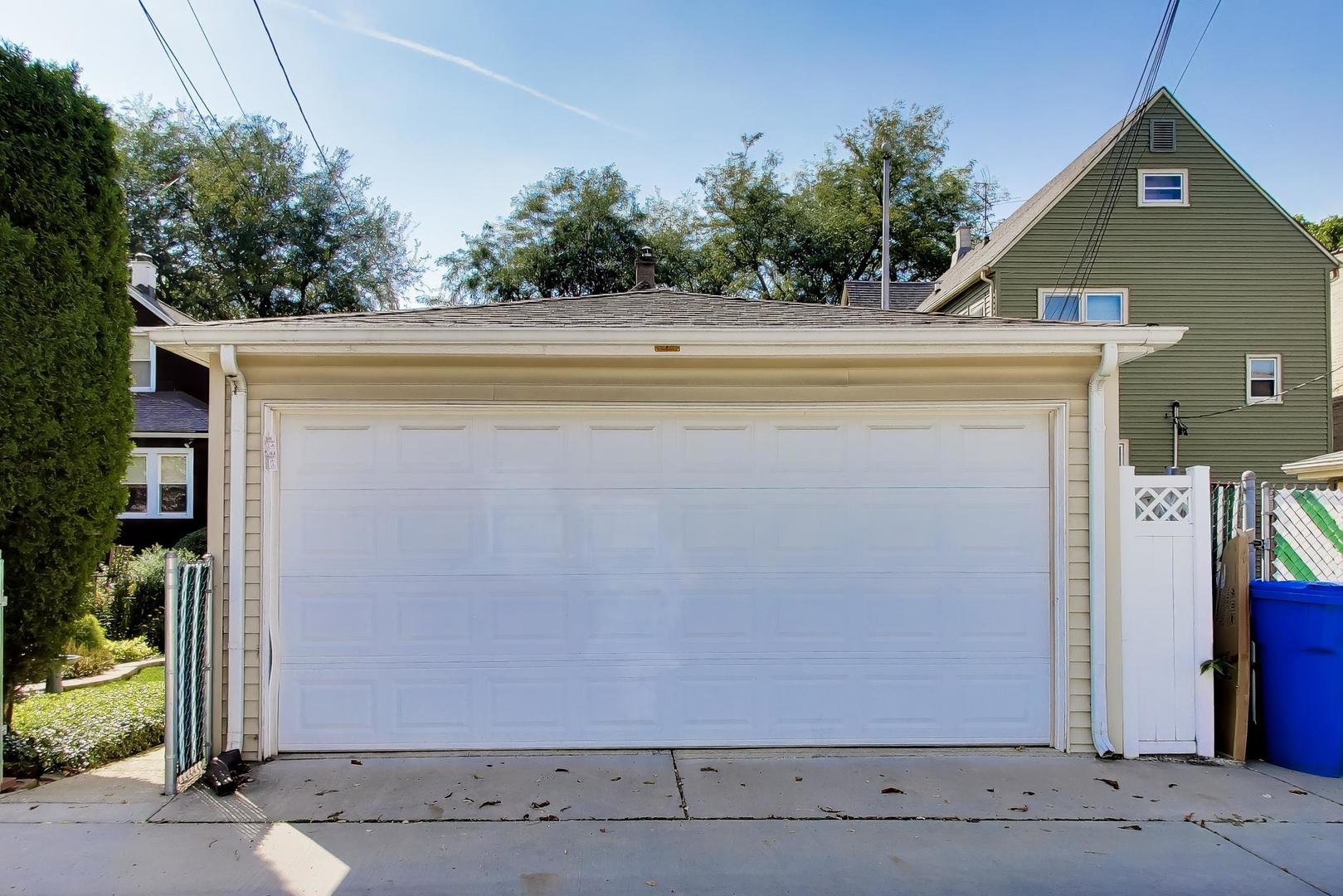 4149 N Ridgeway Avenue Property Photo 46