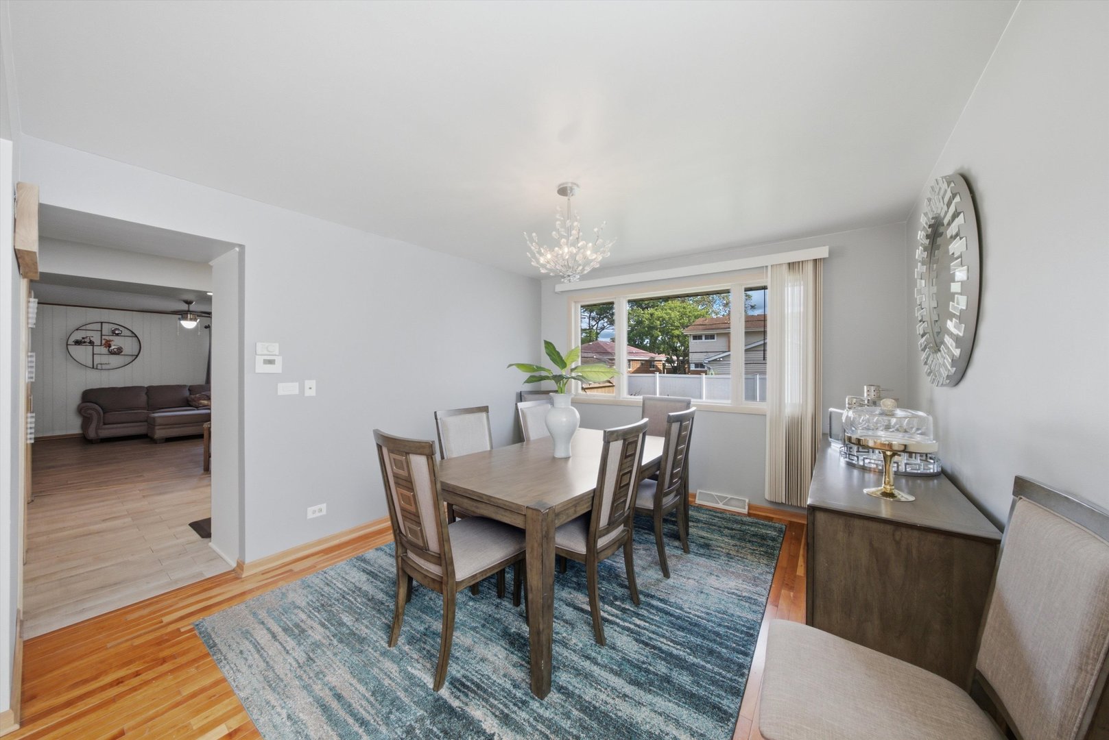 10623 Windsor Drive Property Photo 4