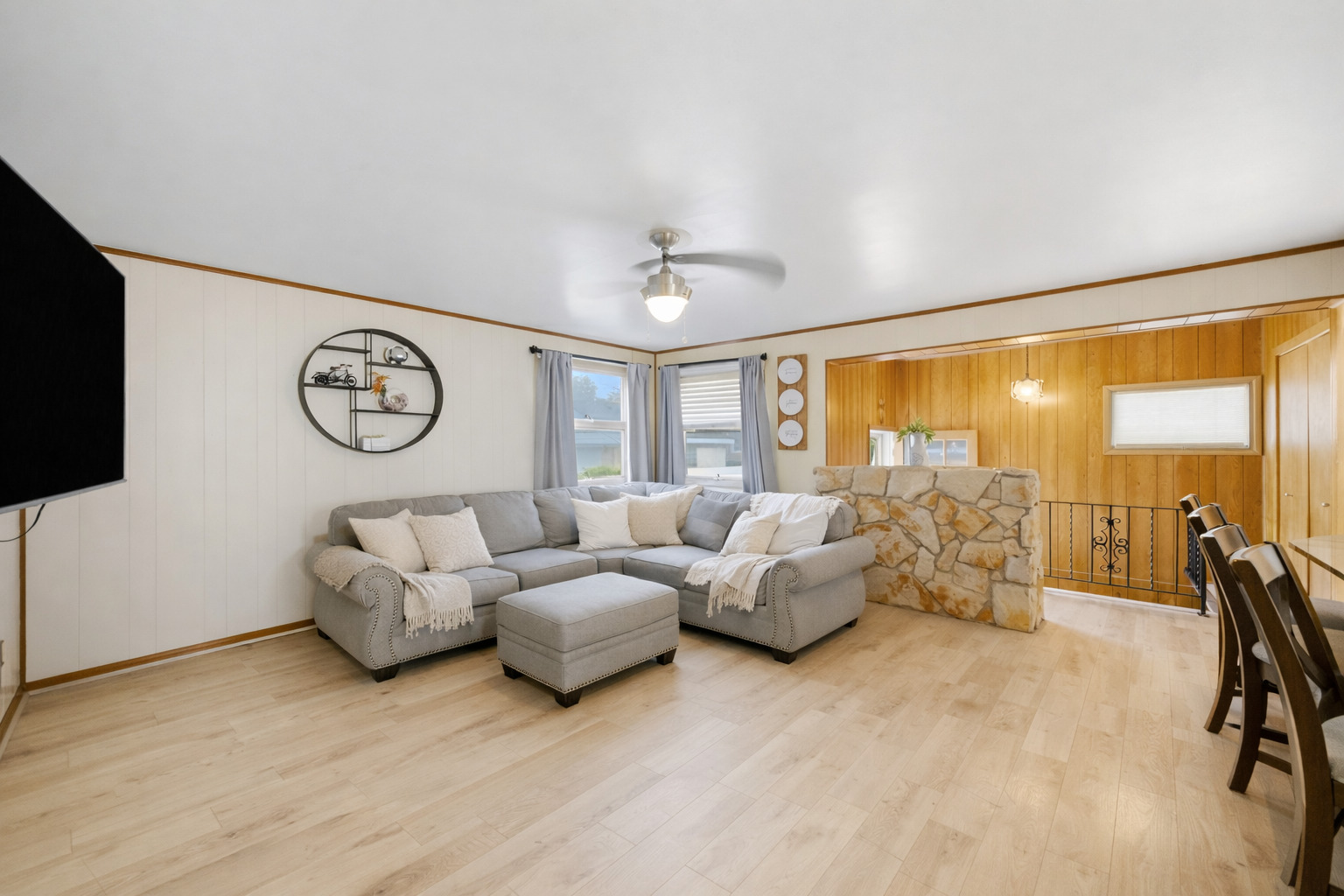 10623 Windsor Drive Property Photo 7