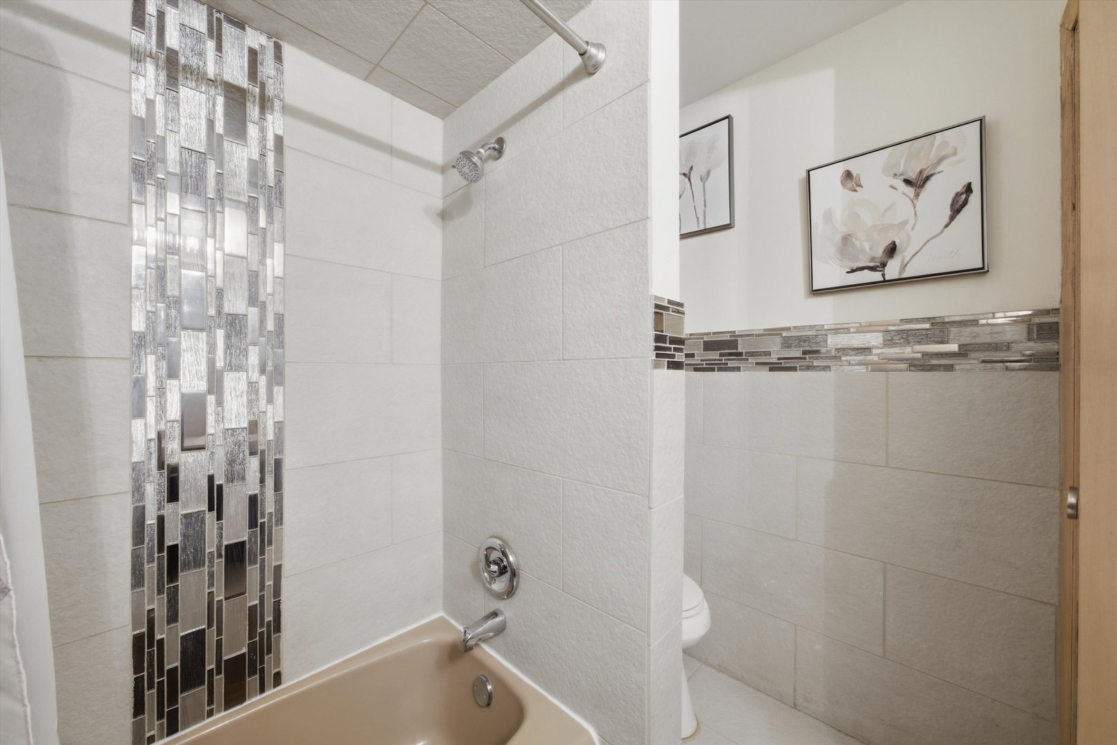 10623 Windsor Drive Property Photo 12