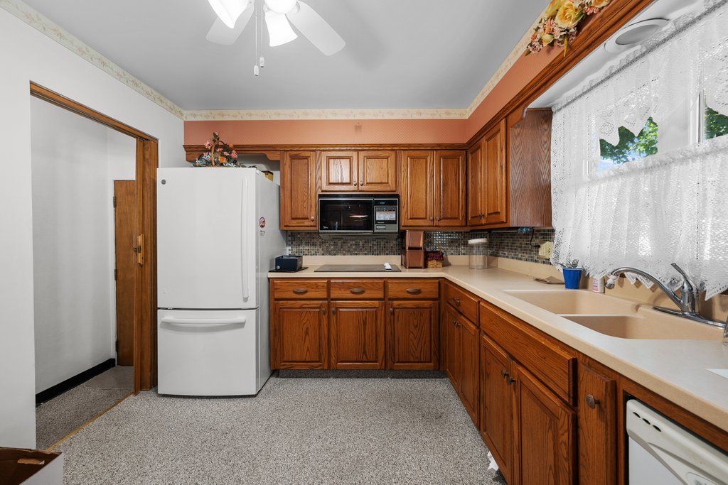 543 40th Avenue Property Photo 17