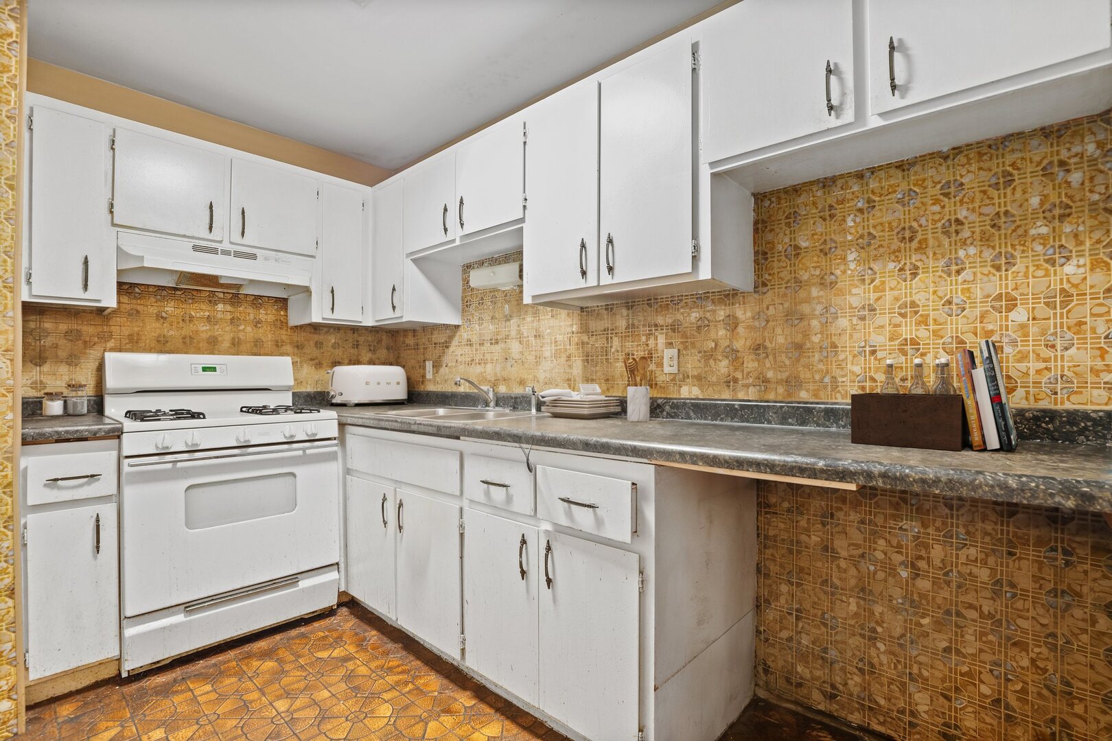 10422 Major Avenue Property Photo 6