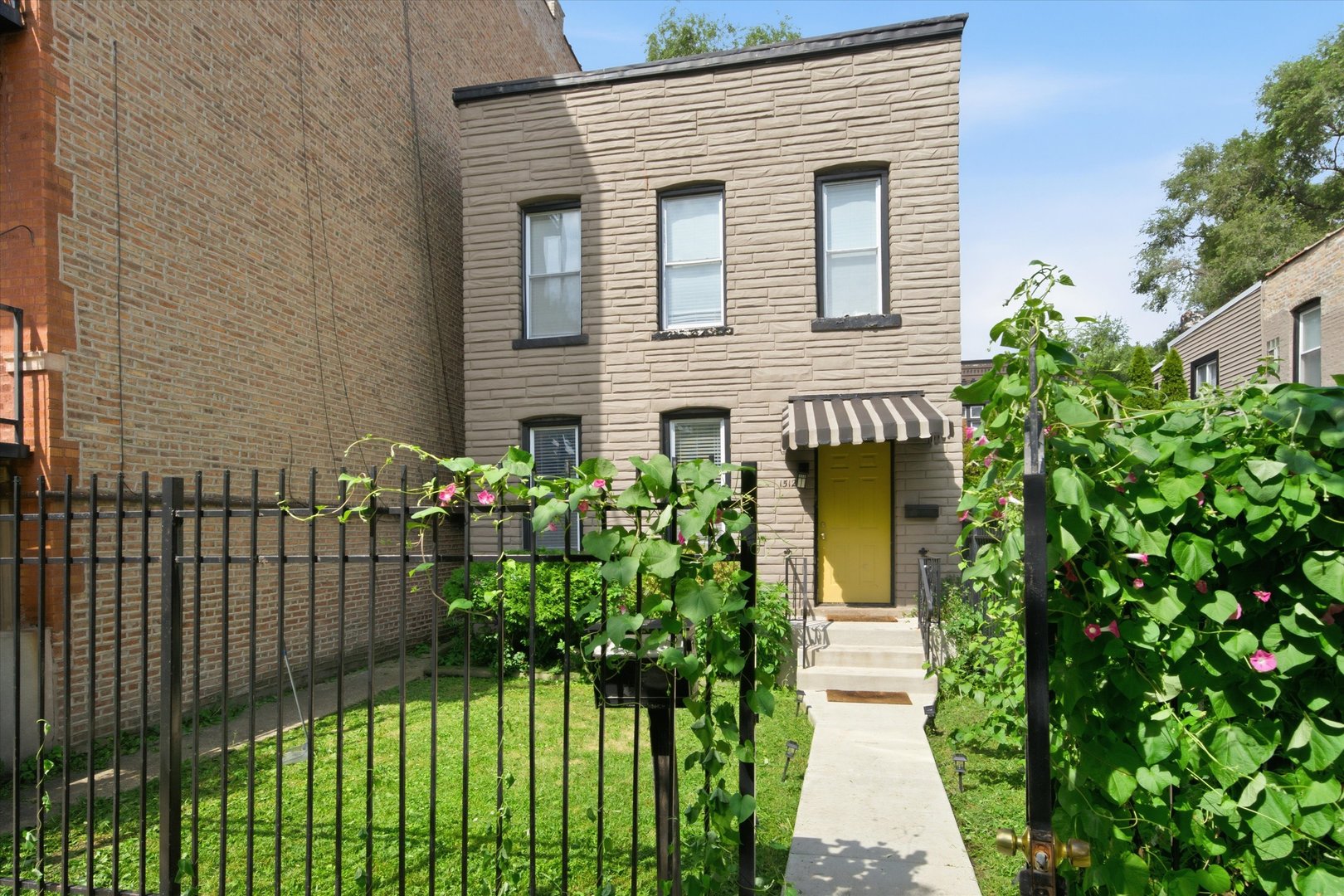 1512 N Maplewood Avenue Property Photo 1