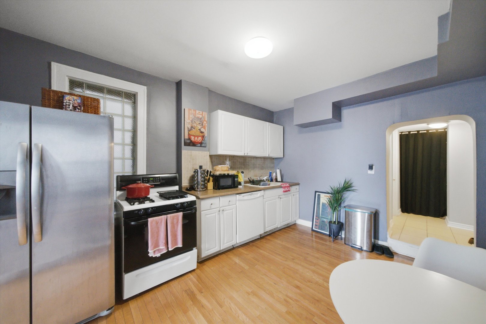 1512 N Maplewood Avenue Property Photo 4