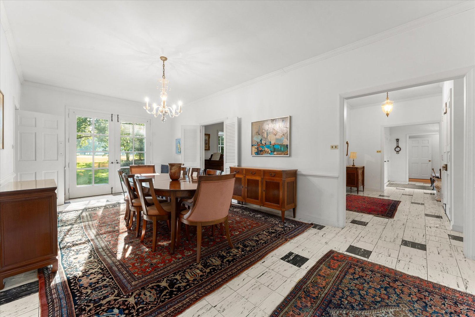 1110 Country Lane Property Photo 15