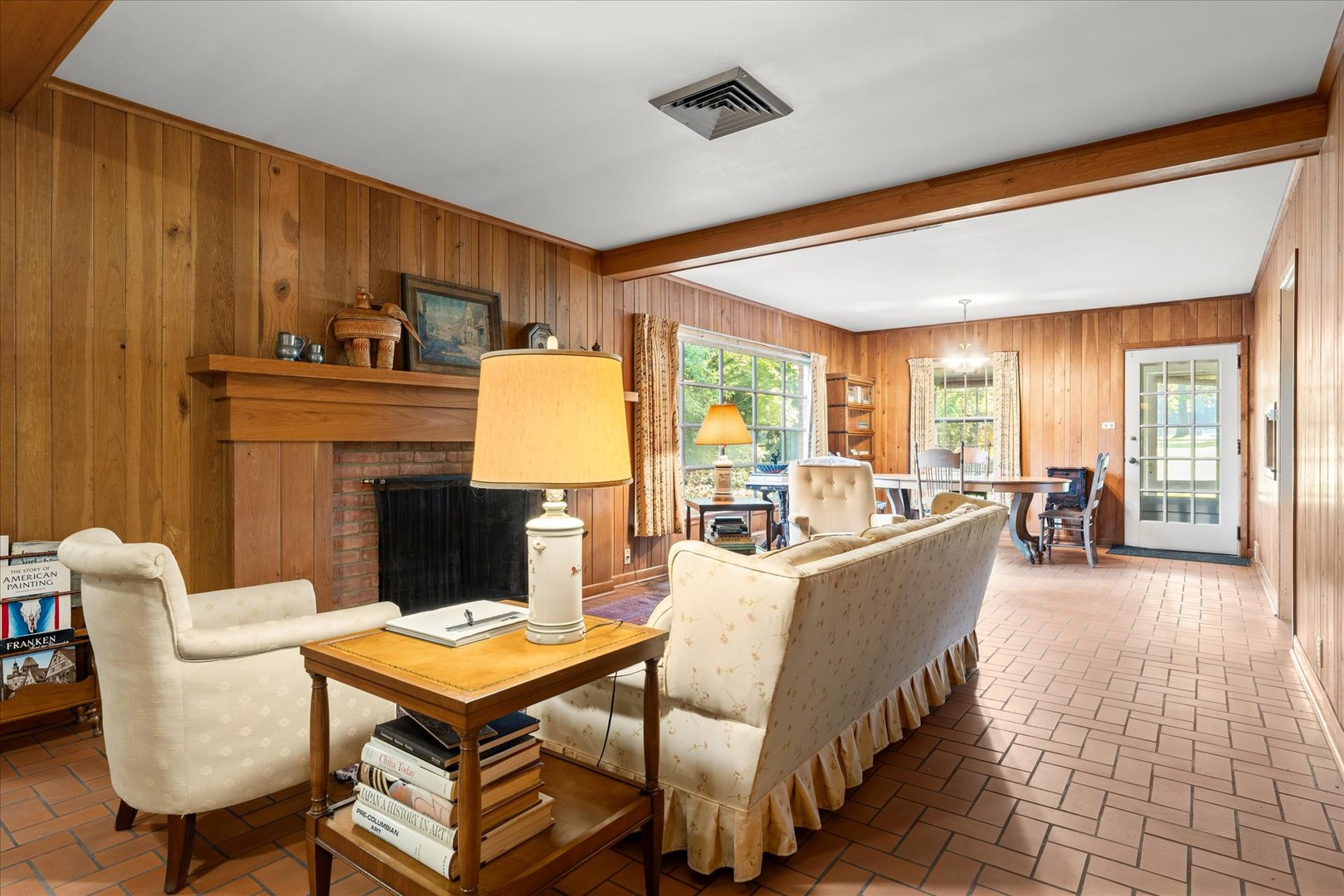 1110 Country Lane Property Photo 27