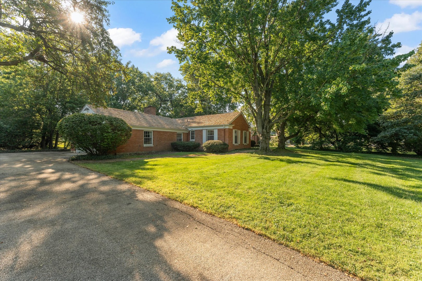 1110 Country Lane Property Photo 55