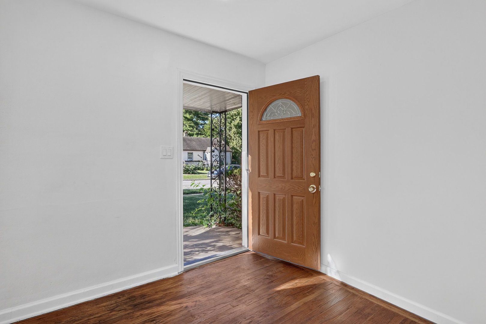 2917 Lawndale Avenue Property Photo 5