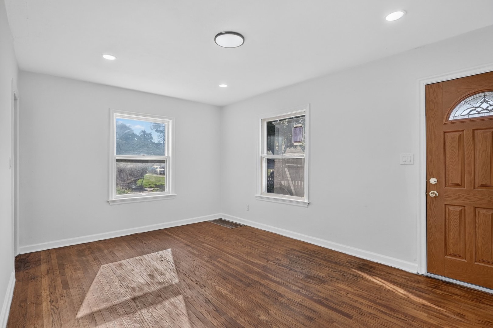 2917 Lawndale Avenue Property Photo 6