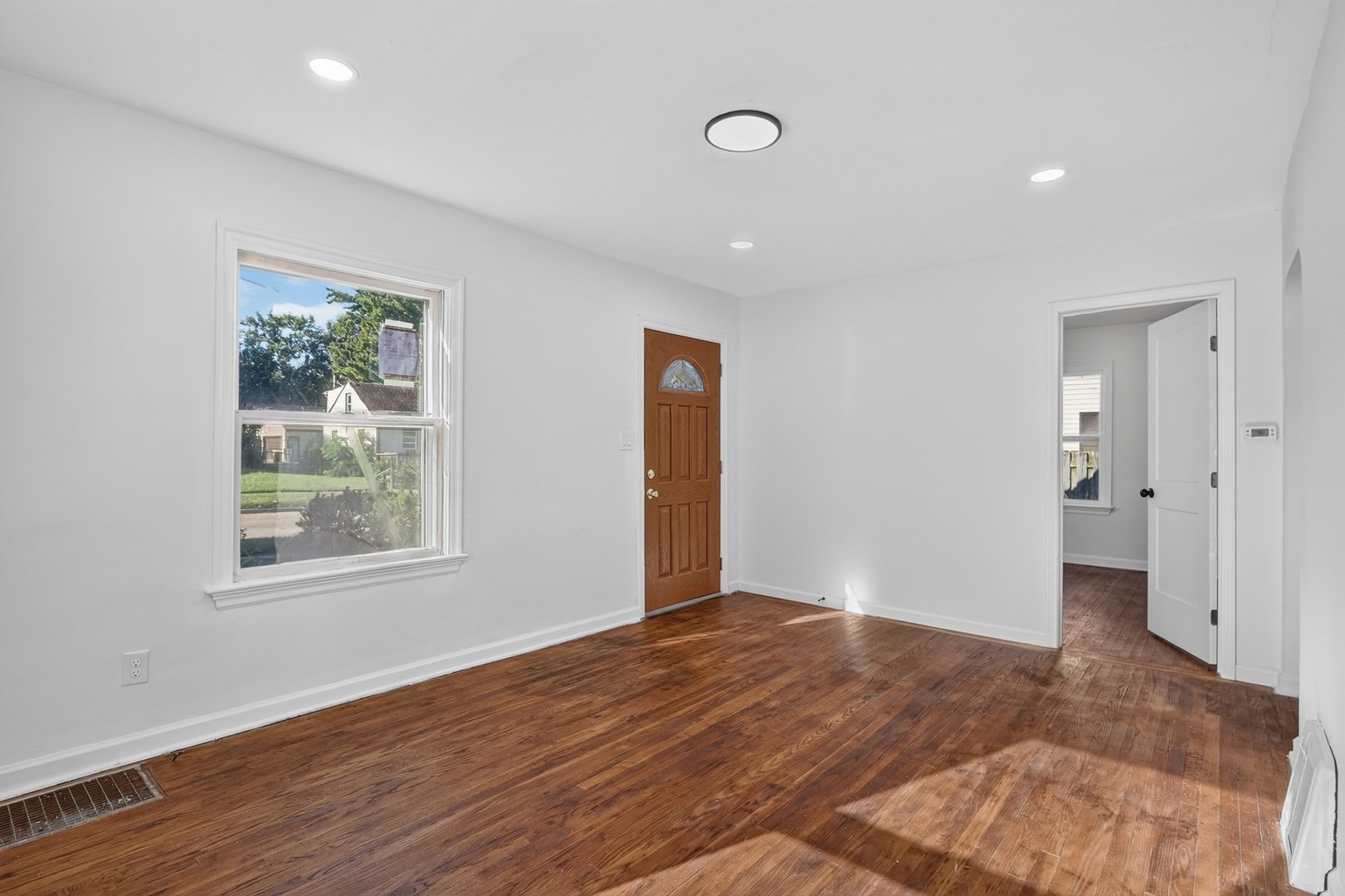 2917 Lawndale Avenue Property Photo 7