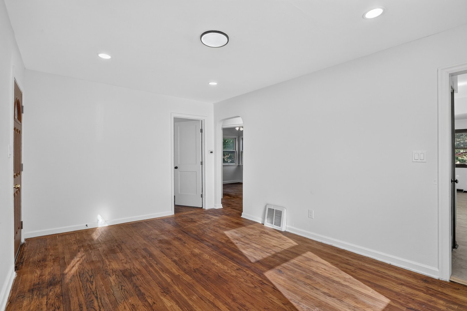 2917 Lawndale Avenue Property Photo 10