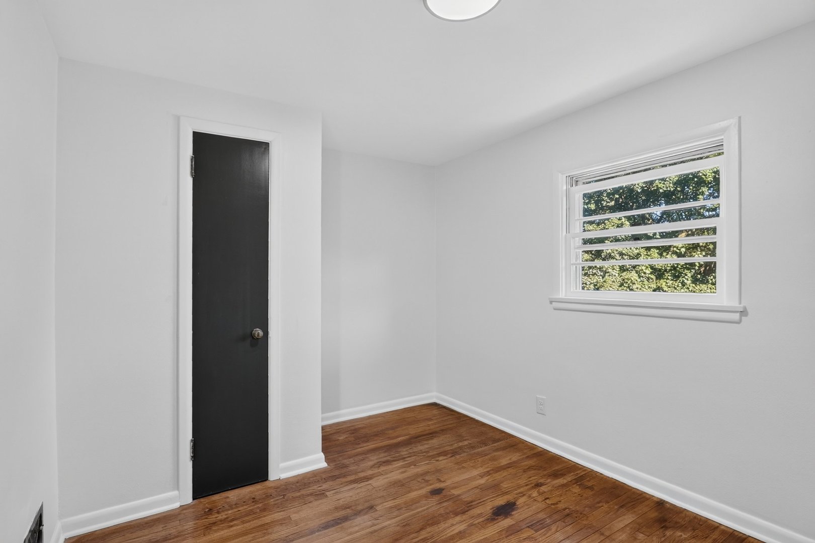 2917 Lawndale Avenue Property Photo 23