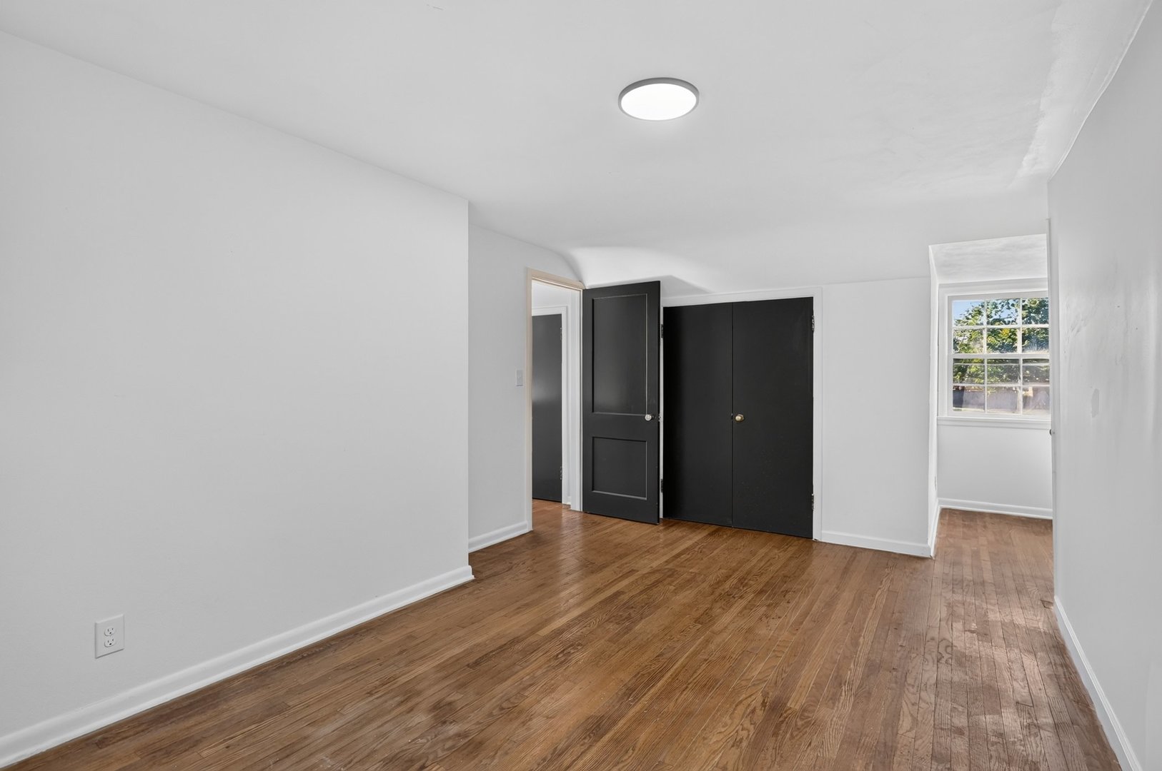 2917 Lawndale Avenue Property Photo 26