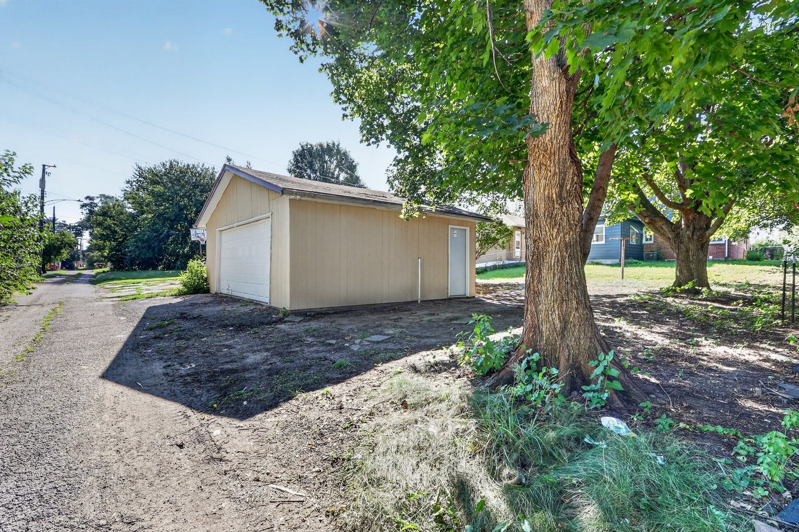 2917 Lawndale Avenue Property Photo 42