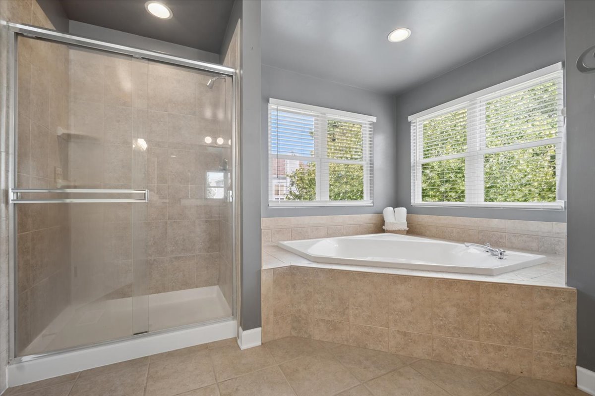 503 Barton Creek Drive Property Photo 24