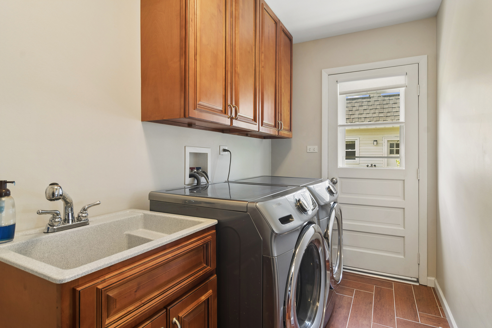 1012 W Mallard Drive Property Photo 10