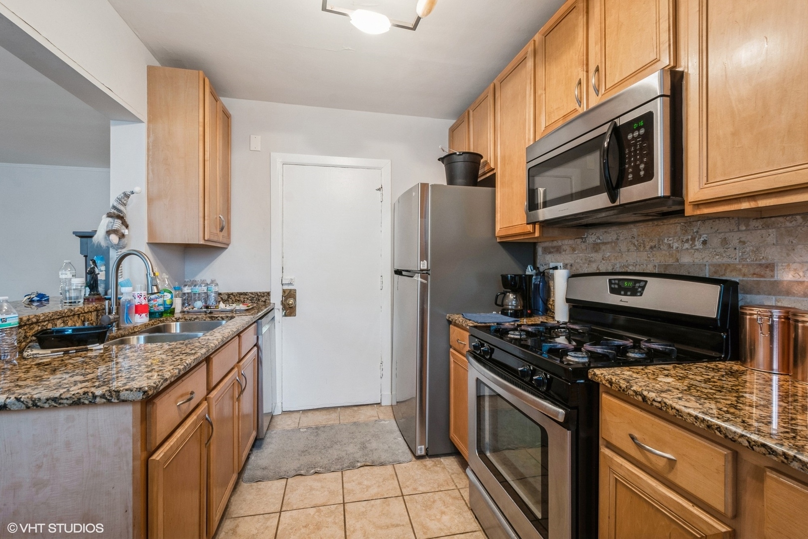 1224 W Chase Avenue 1f Property Photo 5