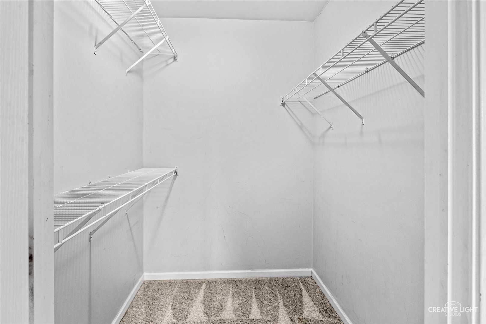 3292 Bromley Lane Property Photo 15