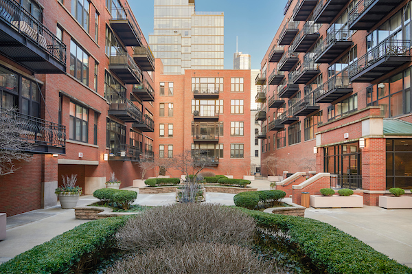 333 W Hubbard Street 610-611 Property Photo 2