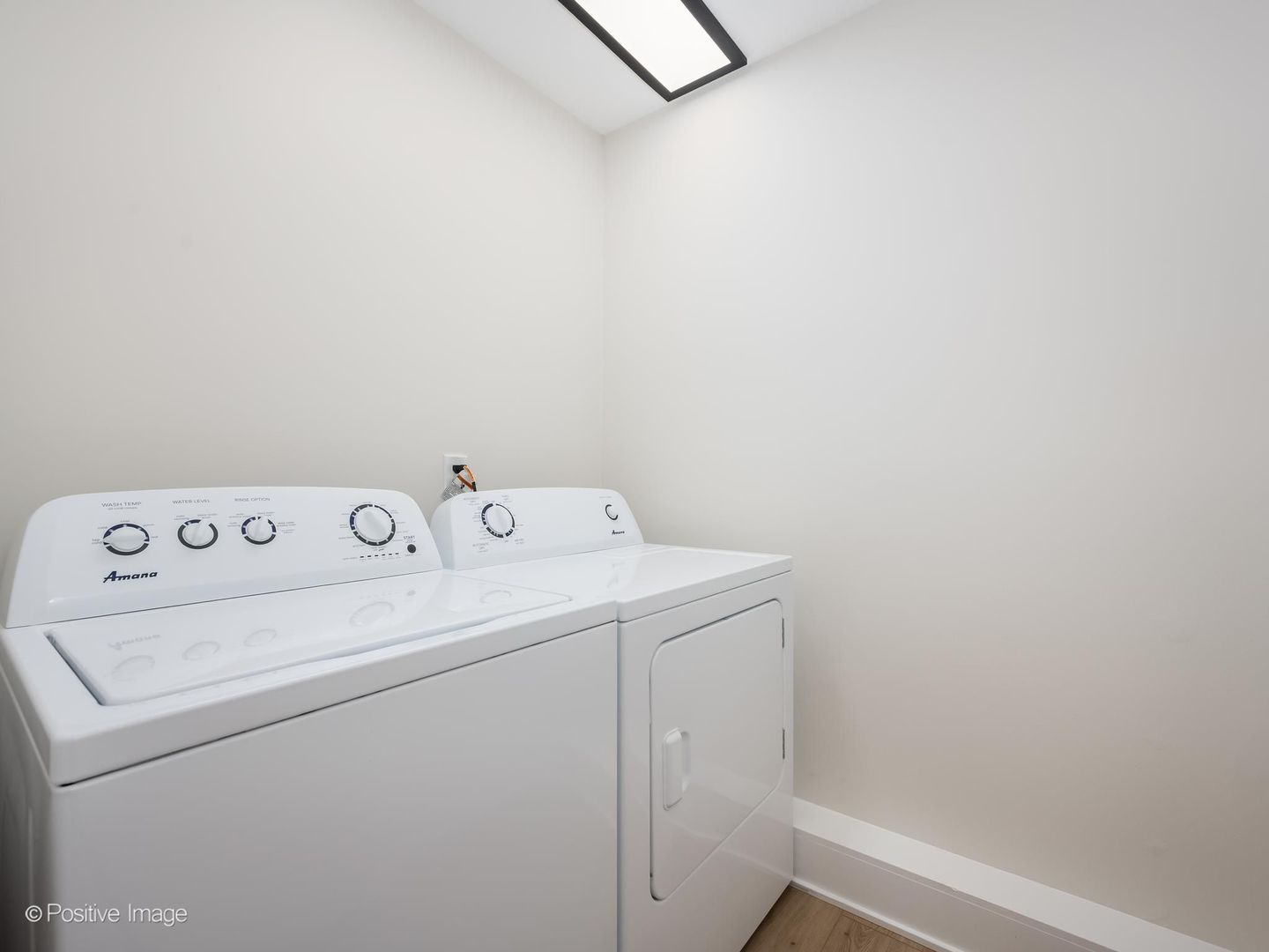1751 Sussex Walk D Property Photo 15