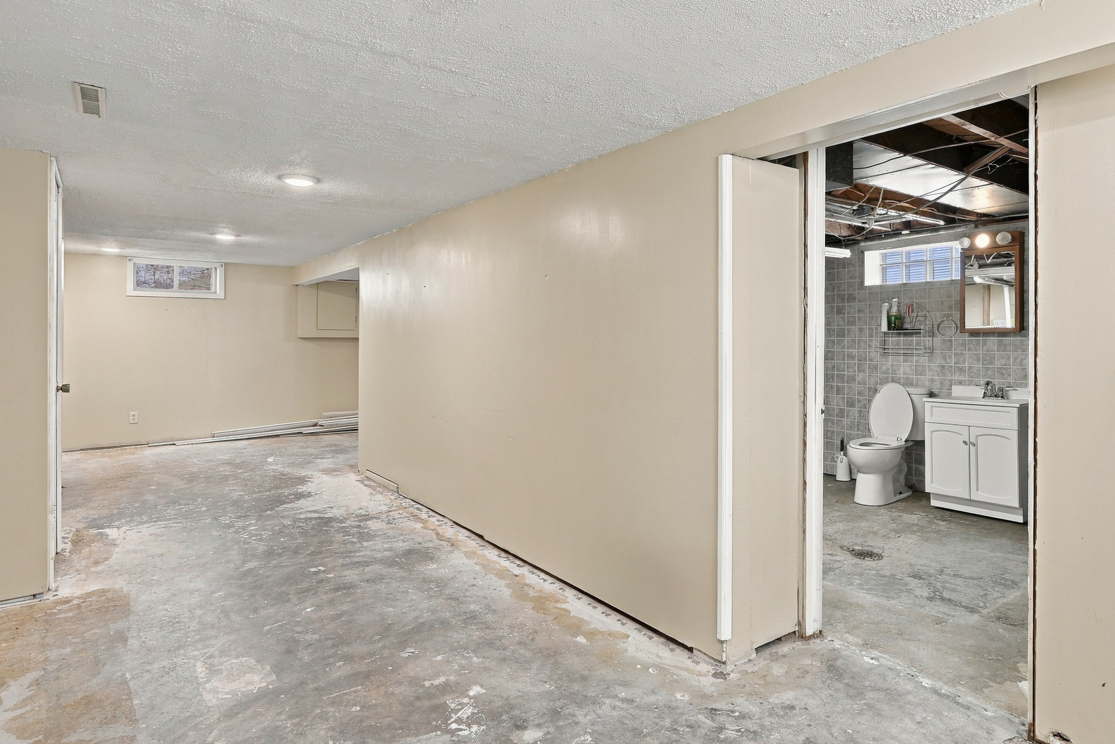 2329 Frances Place Property Photo 15