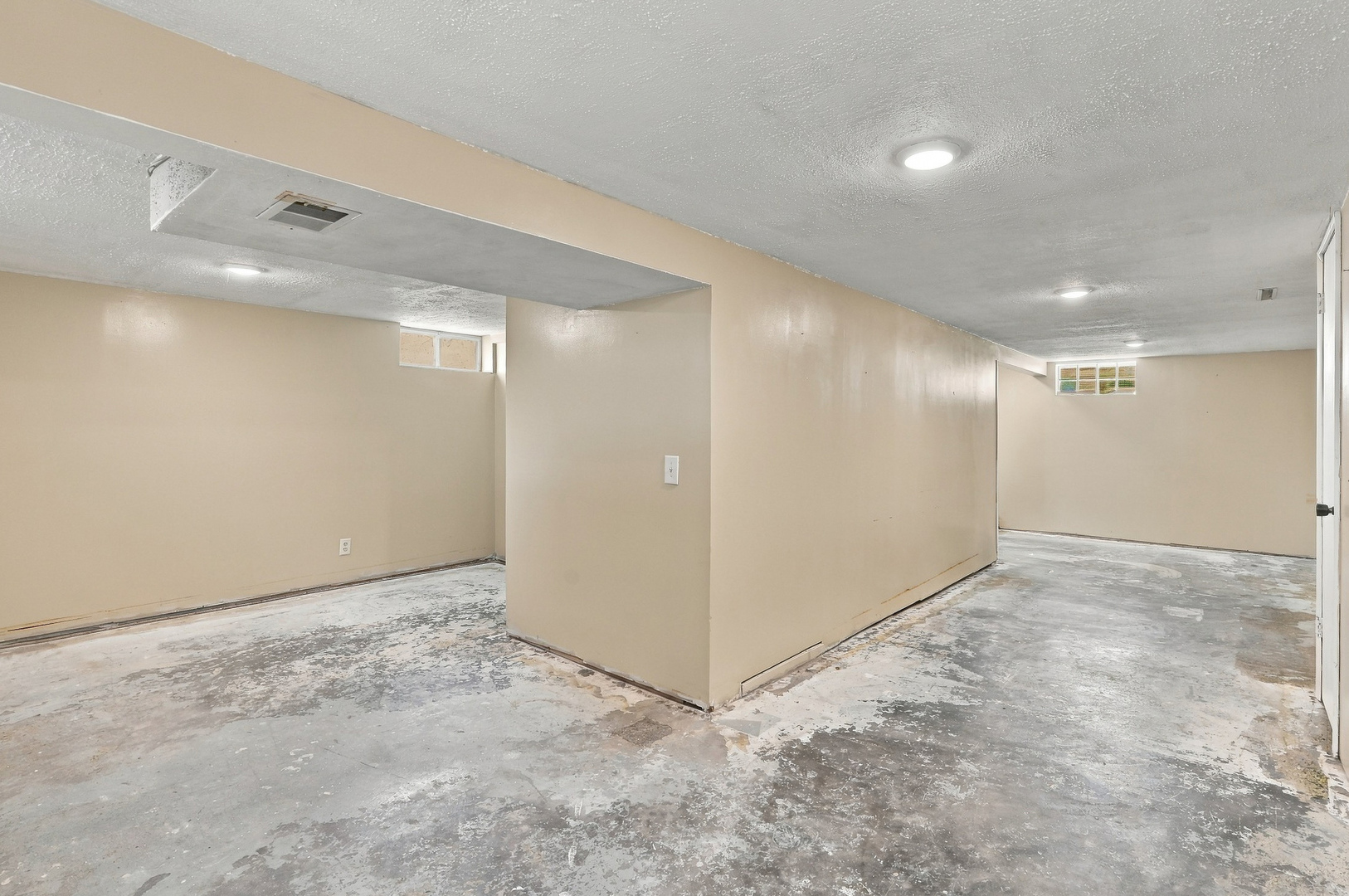 2329 Frances Place Property Photo 16