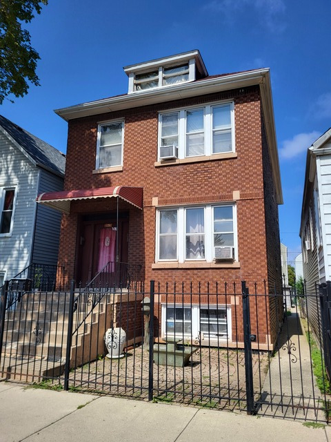 2458 W 46th Street Property Photo 1