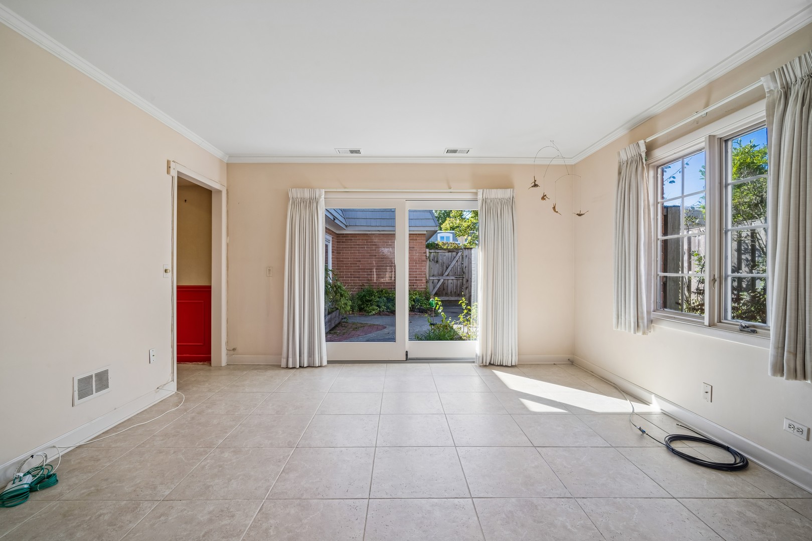 1466 Concorde Circle Property Photo 7
