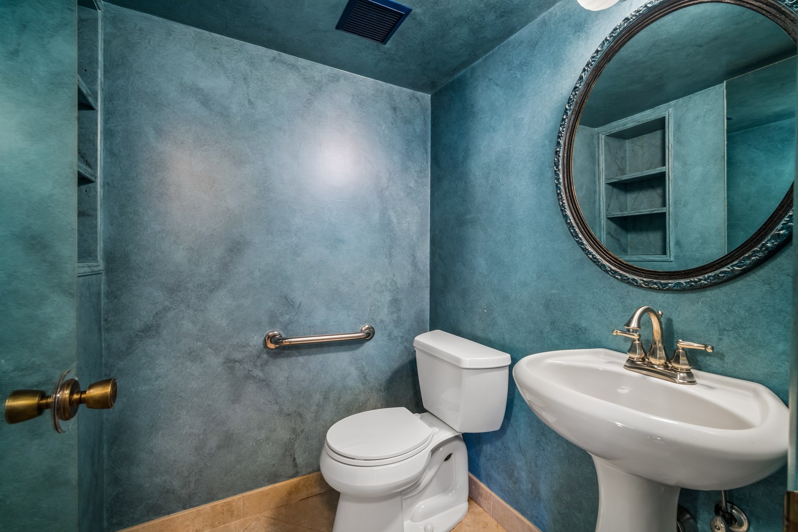 1466 Concorde Circle Property Photo 14