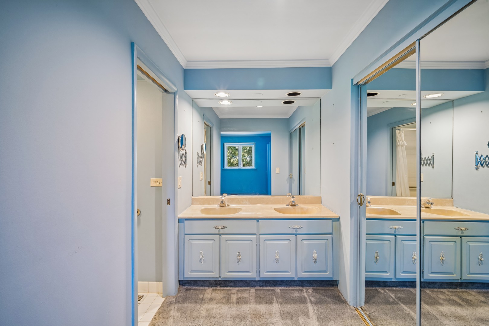 1466 Concorde Circle Property Photo 16
