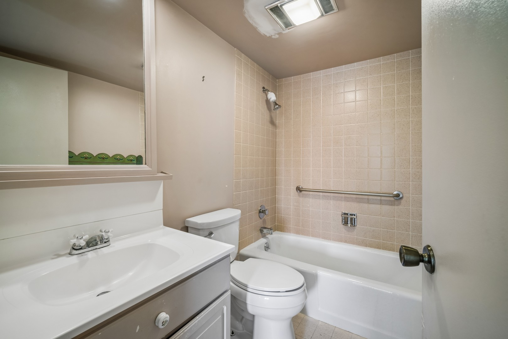 1466 Concorde Circle Property Photo 18