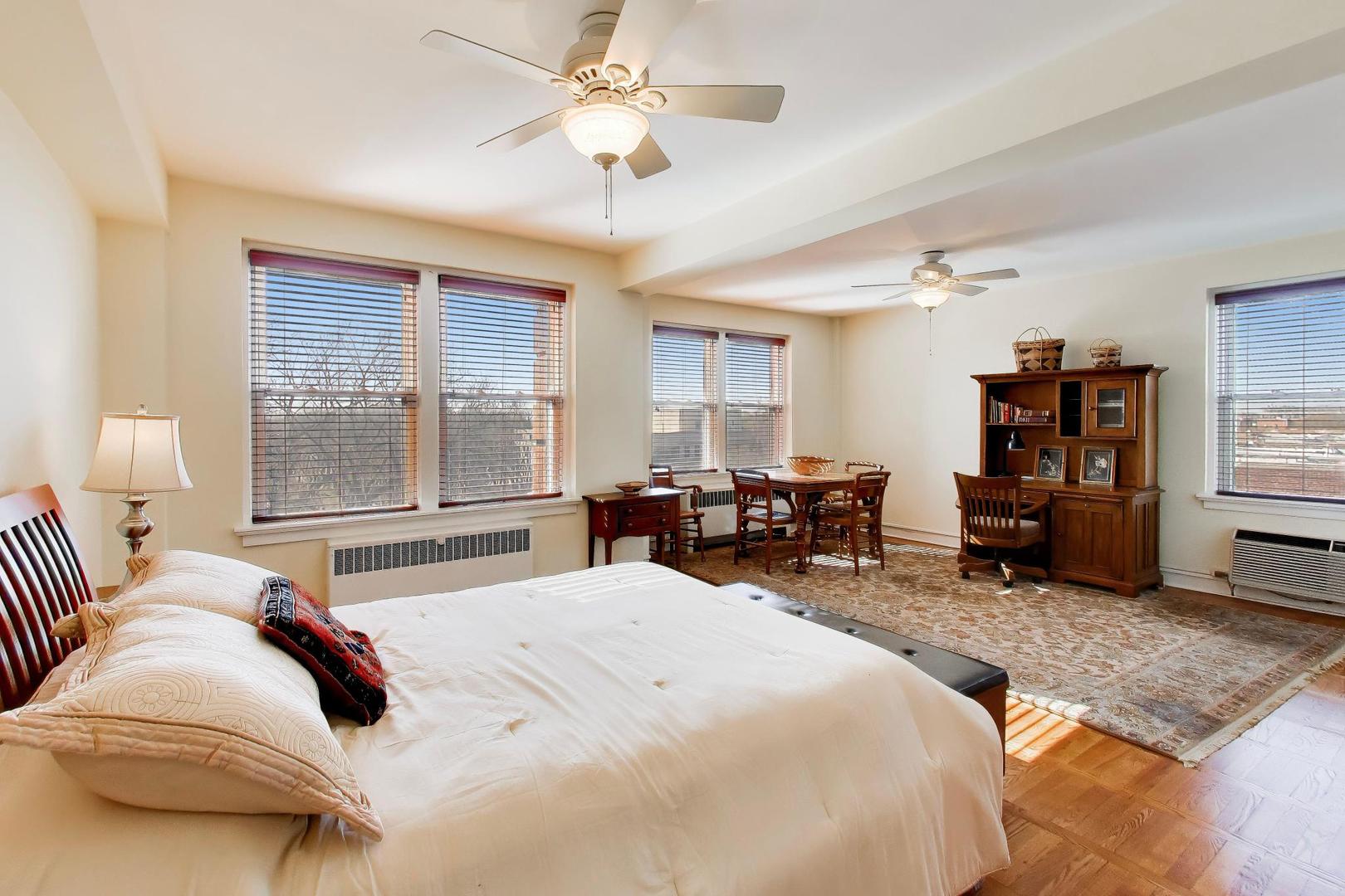 1585 Ridge Avenue 505 Property Photo 17