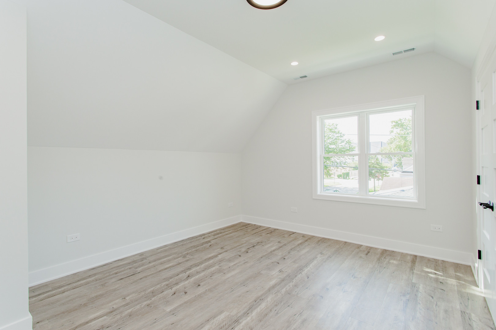 7301 W Pensacola Avenue Property Photo 14