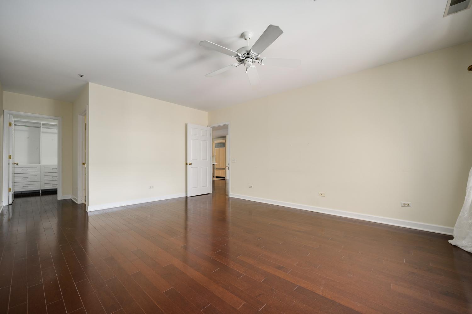 1107 Greenleaf Avenue 3g Property Photo 20