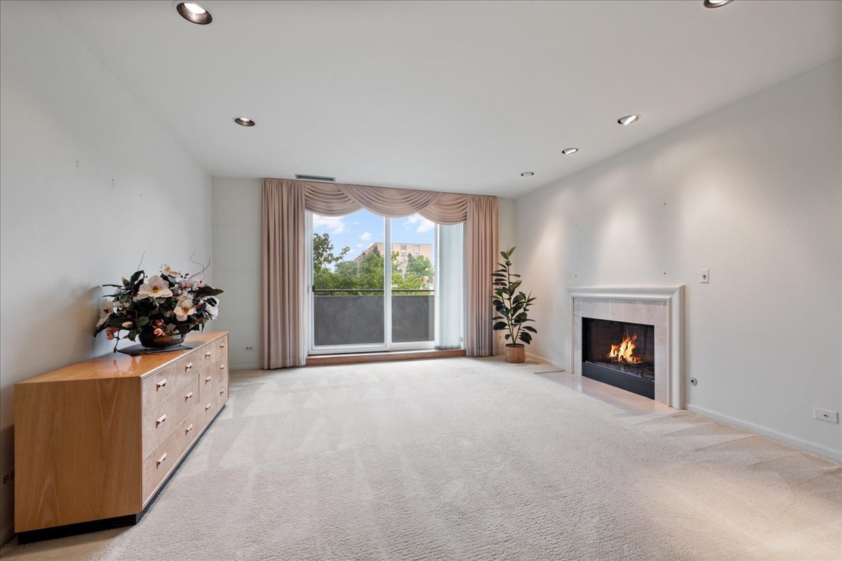 4545 W Touhy Avenue 217w Property Photo 4