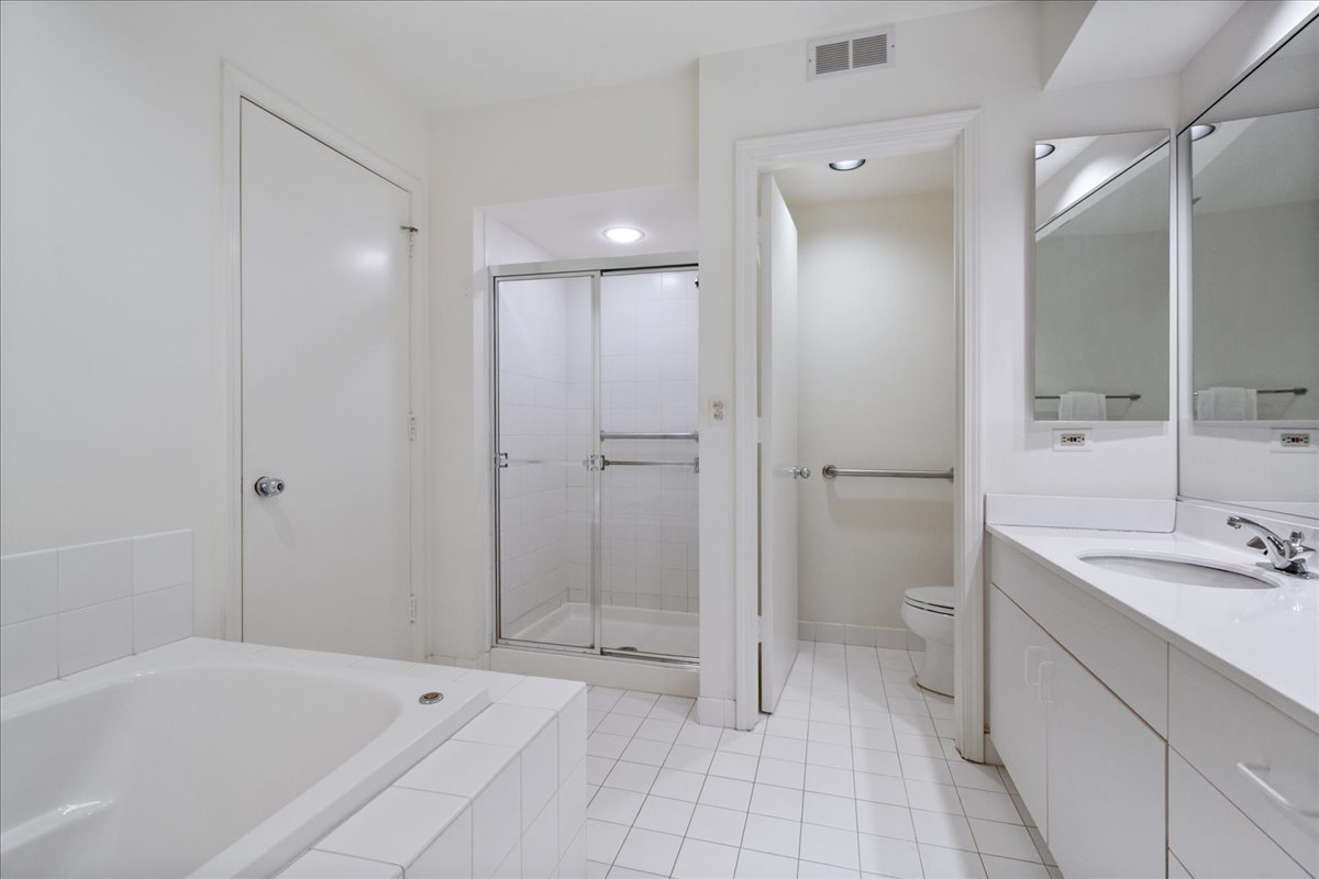 4545 W Touhy Avenue 217w Property Photo 13