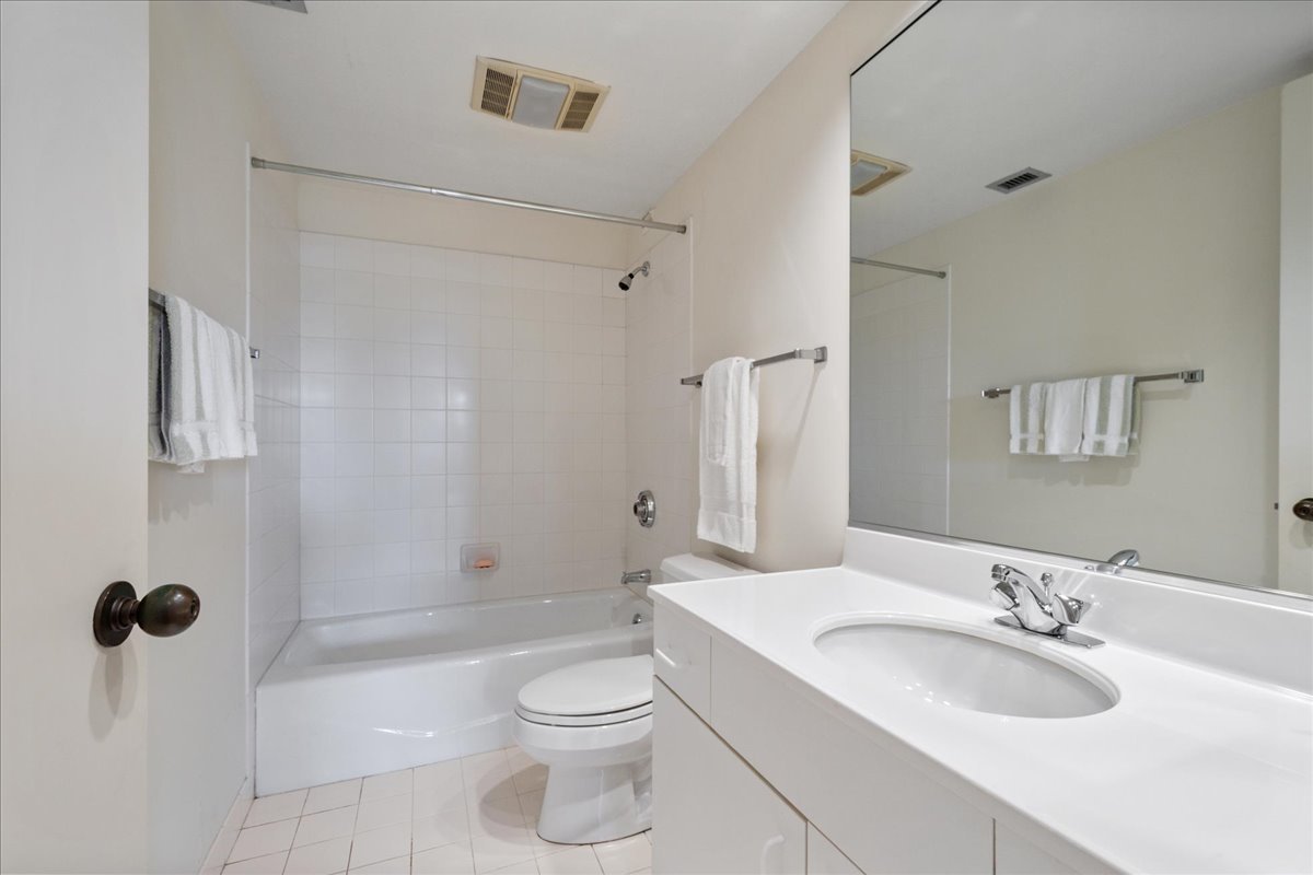 4545 W Touhy Avenue 217w Property Photo 15
