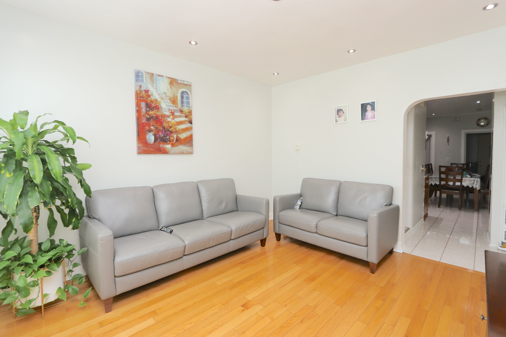 2844 N Damen Avenue Property Photo 2