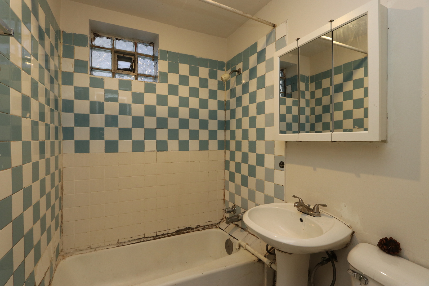 2844 N Damen Avenue Property Photo 17